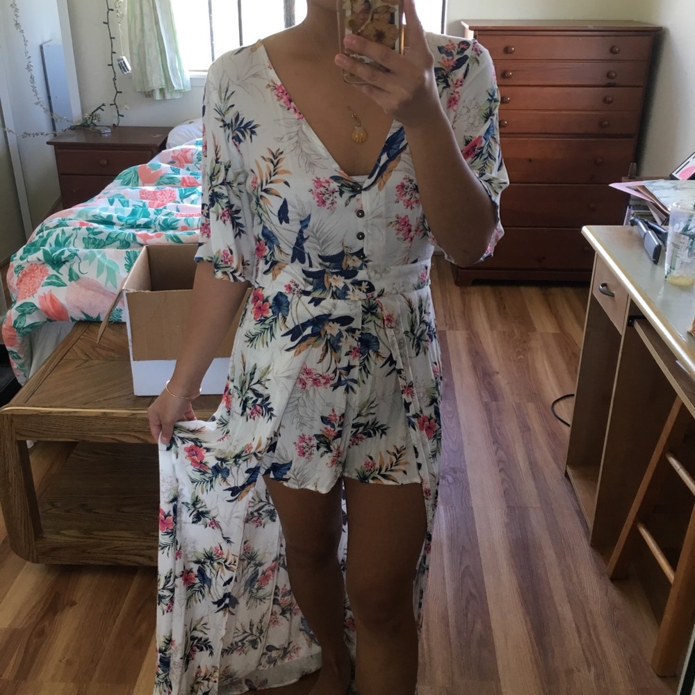 American Eagle Floral Print Romper